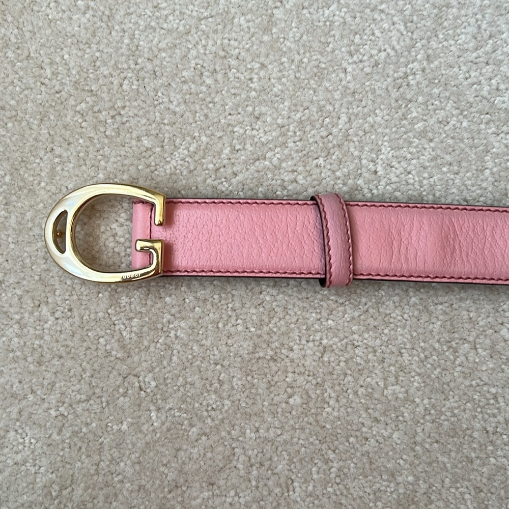 Gucci Pink Leather Gold “G” Belt - Picture 3 of 10